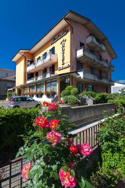 Hotel Mistrello Di Savoia Borgo Val di Taro Dış mekan fotoğraf